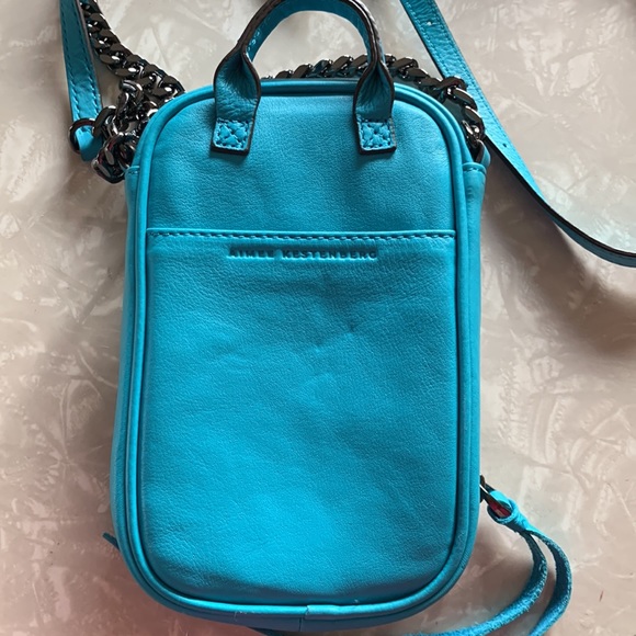 Aimee Kestenberg - Picture 3 of 4